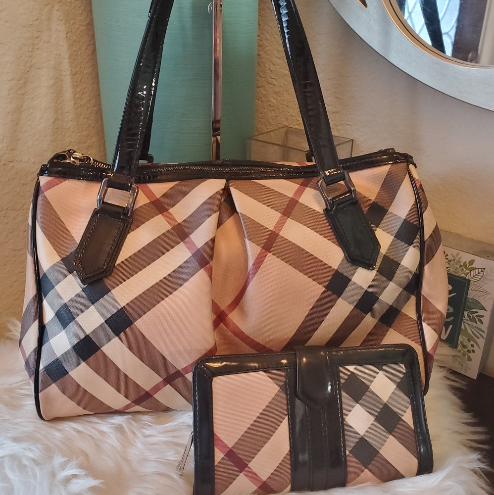 Burberry Nova Check Shoulder handbag Tote …